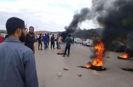 احتجاجات على إقالة عميد بلدية الساحل واعتقال القهواجي