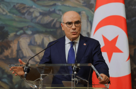 وزير الخارجية التونسي: مستعدون لدعم الحوار الليبي الليبي لتحقيق الاستقرار بعيدا عن التدخلات الأجنبية